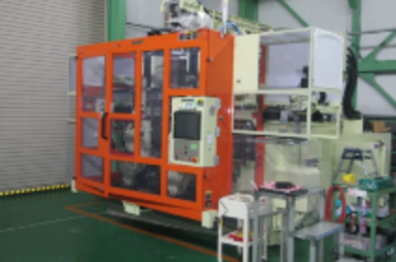 外层光亮的洗发水瓶多层成型机<